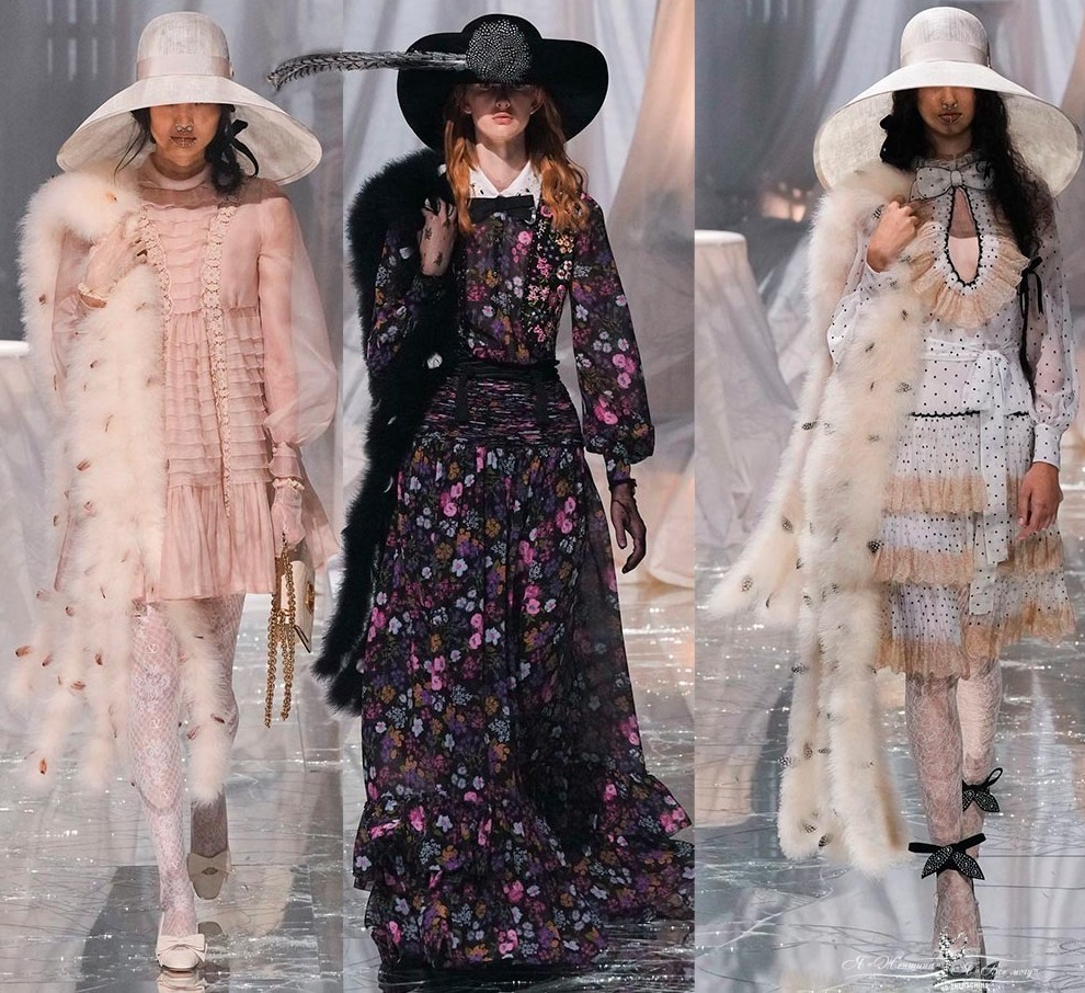 Платья Valentino