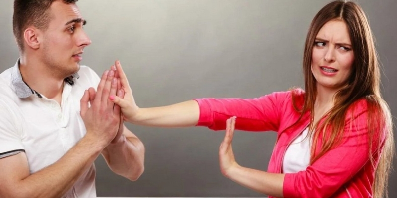 Лучше не вступать в диалог