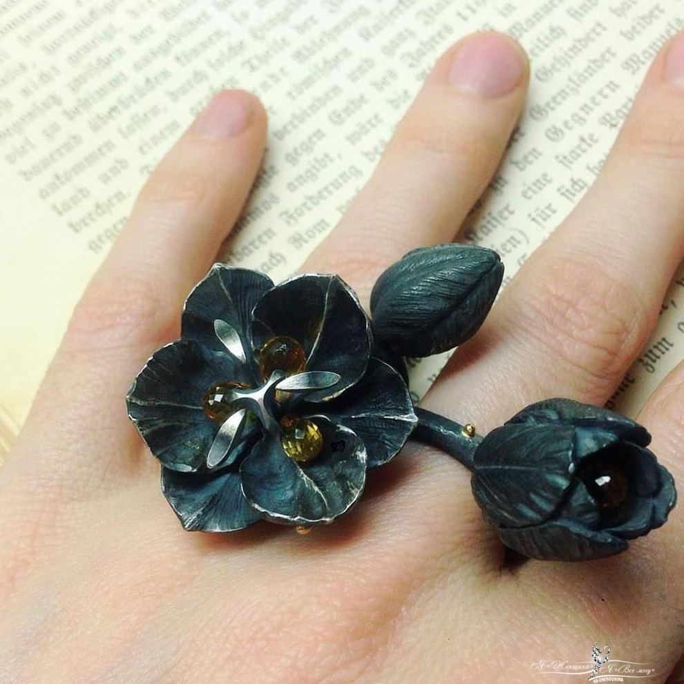 Кольцо в подарок маме