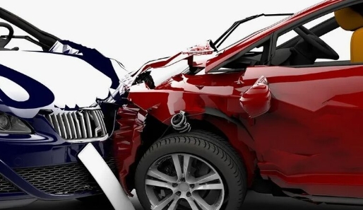 На что обратить внимание при покупке битых автомобилей